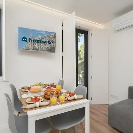 Apartamento Host Wise - Bright & Contemporary Flat - Ace Location *