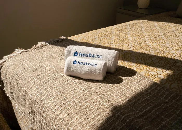 Apartman Host Wise - Bright & Contemporary Flat - Ace Location *