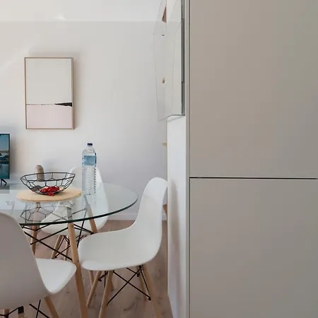 Host Wise - Bright & Contemporary Flat - Ace Location Apartment Porto