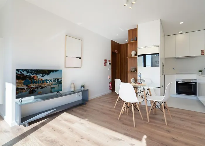 Host Wise - Bright & Contemporary Flat - Ace Location Lejlighed