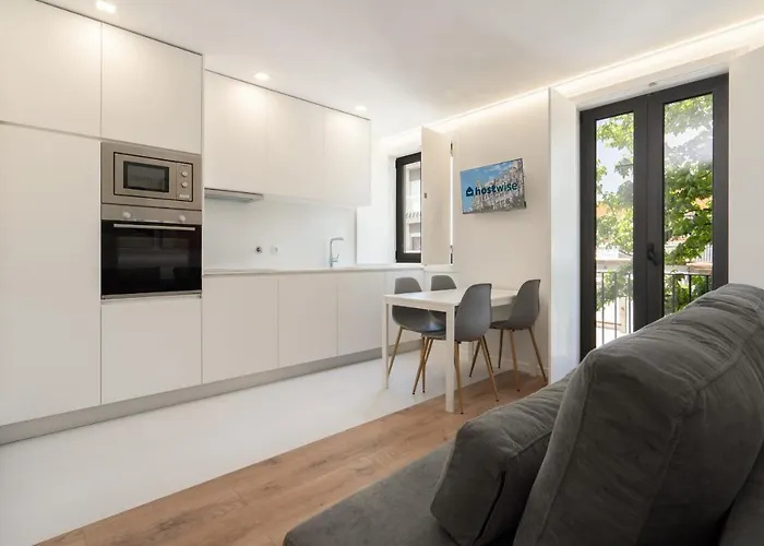 Host Wise - Bright & Contemporary Flat - Ace Location פורטו